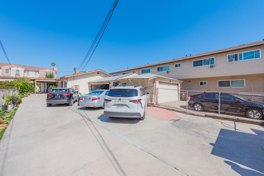 745 S Chapel Ave, Alhambra, CA à vendre - Photo de l’immeuble – Image 2 sur 42