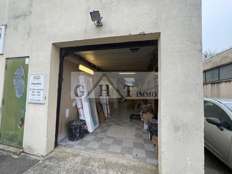Industriel/Logistique dans Draveil à vendre - Photo de l’immeuble – Image 2 sur 16