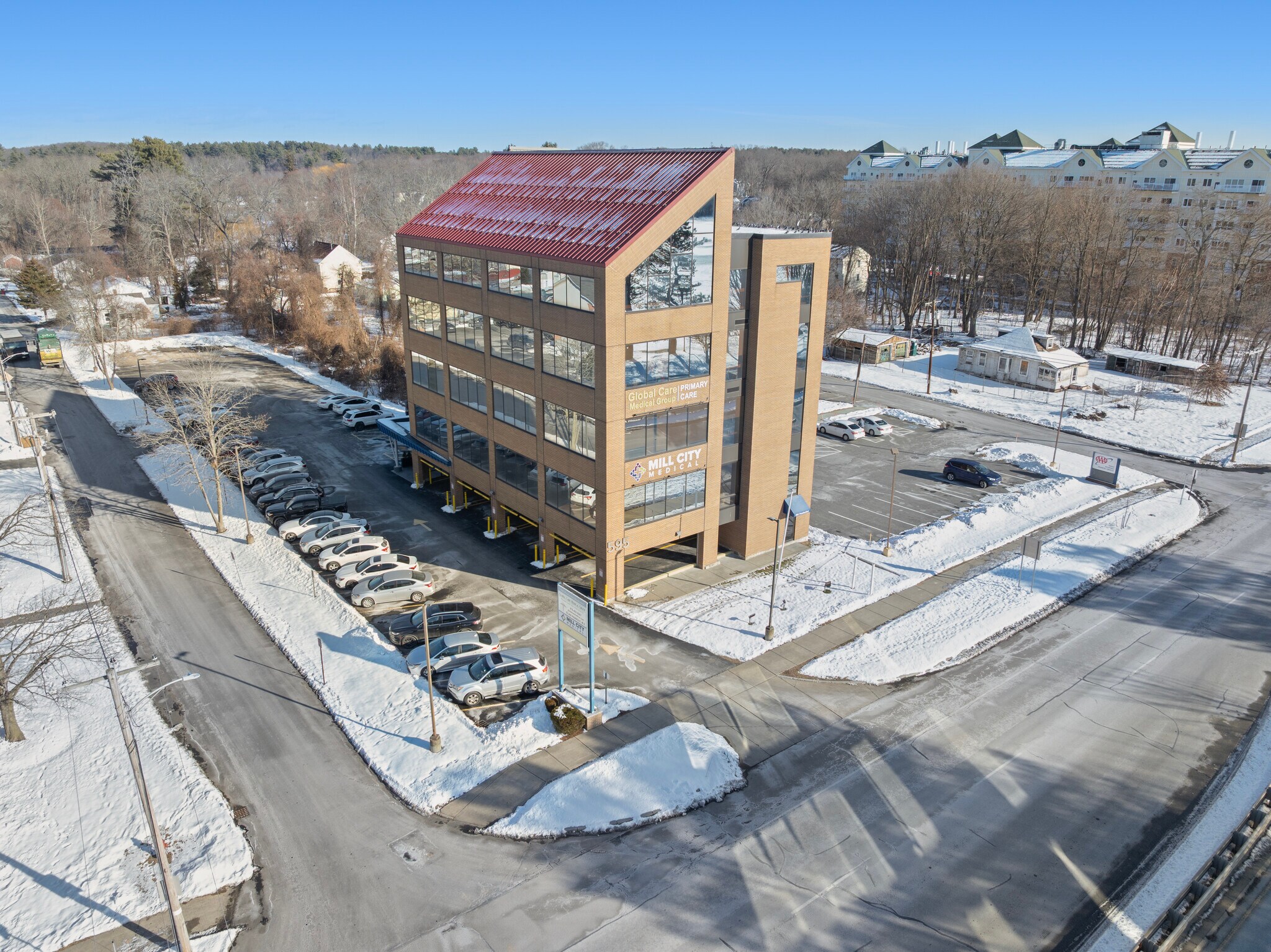 595 Pawtucket Blvd, Lowell, MA à louer Aérien– Image 1 sur 15