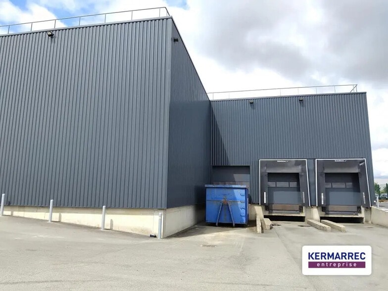 Local d’activités dans Bédée à louer - Photo de l’immeuble – Image 3 sur 8