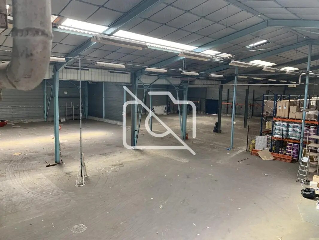 Industriel/Logistique dans Étampes à louer Photo de l’immeuble– Image 1 sur 11