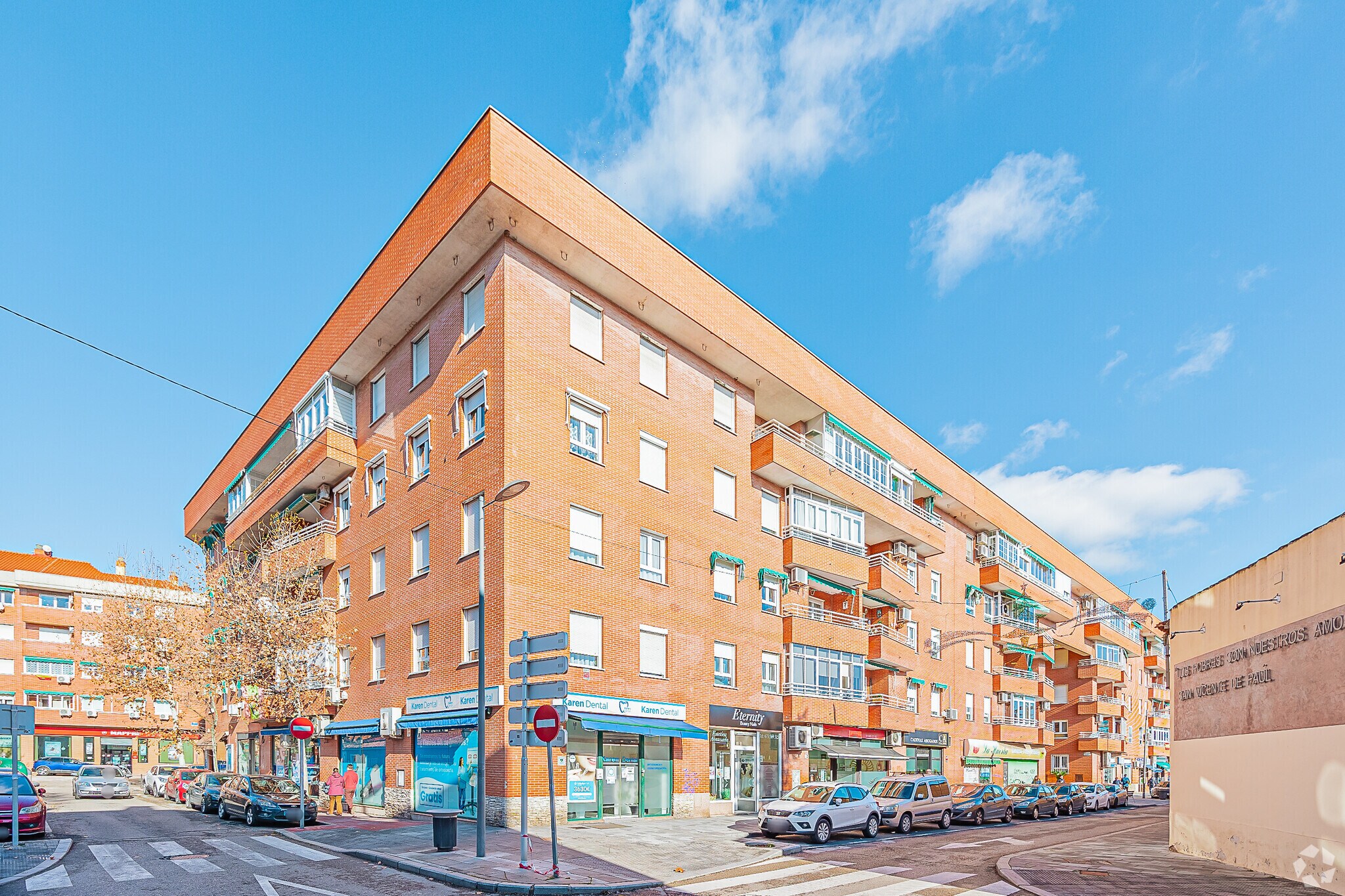Plaza Hermano Ramón Quiroga, Valdemoro, Madrid à vendre Photo principale– Image 1 sur 4