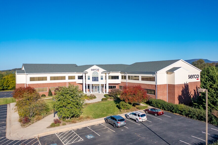 1450 Technology Dr, Harrisonburg, VA à vendre - Photo de l’immeuble – Image 2 sur 68