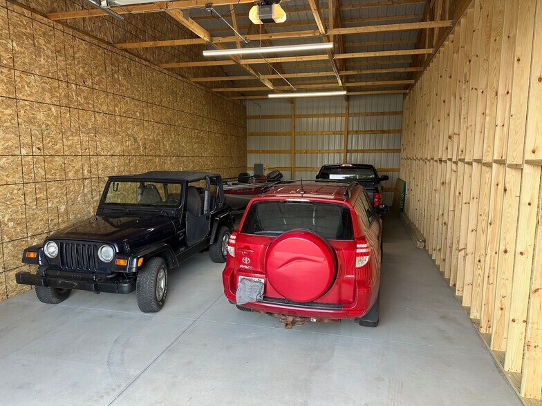 1570 Macauley Ave, Rice Lake, WI à louer - Photo de l’immeuble – Image 2 sur 5