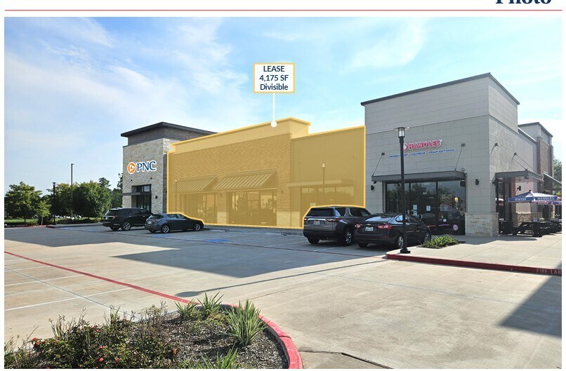 Pine St & Fish Creek Thoroughfare, Montgomery, TX à louer - Photo de l’immeuble – Image 3 sur 4