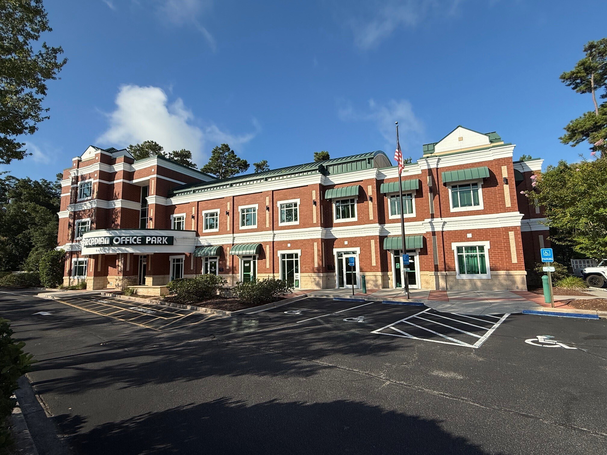 350 Hilton Rd, Myrtle Beach, SC à louer Photo principale– Image 1 sur 2
