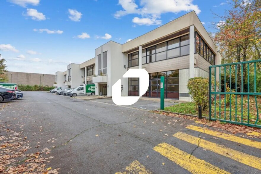 Bureau dans Lognes à louer - Photo de l’immeuble – Image 1 sur 14