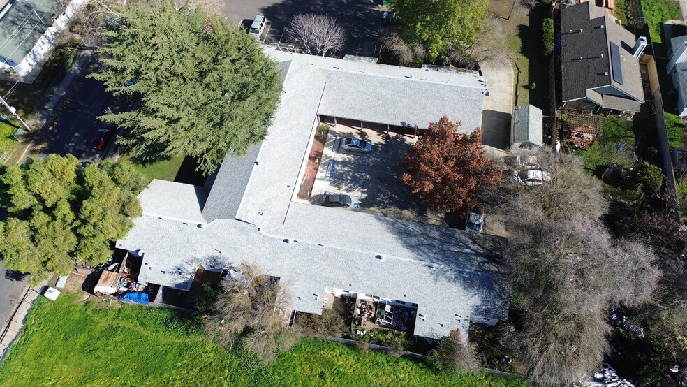 1617-1621 Lisbon Ave, West Sacramento, CA à vendre - Aérien – Image 2 sur 13