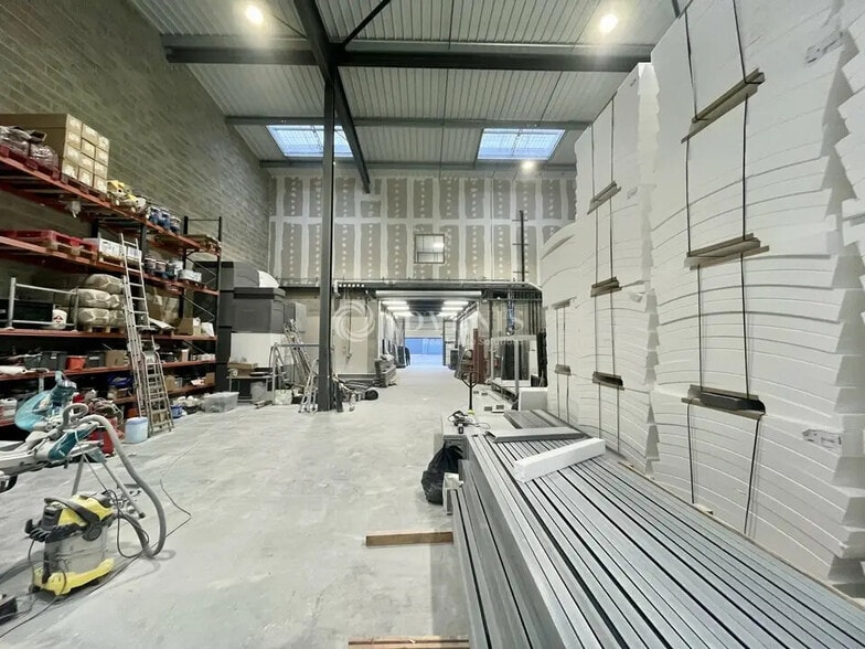 Local d’activités dans Cormeilles-en-Parisis à louer - Photo intérieure – Image 3 sur 10