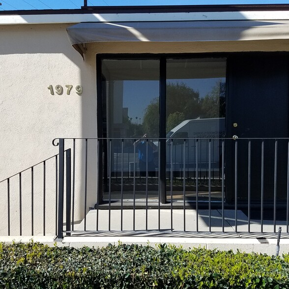 1979-1983 N Lake Ave, Altadena, CA à vendre - Photo de l’immeuble – Image 3 sur 4