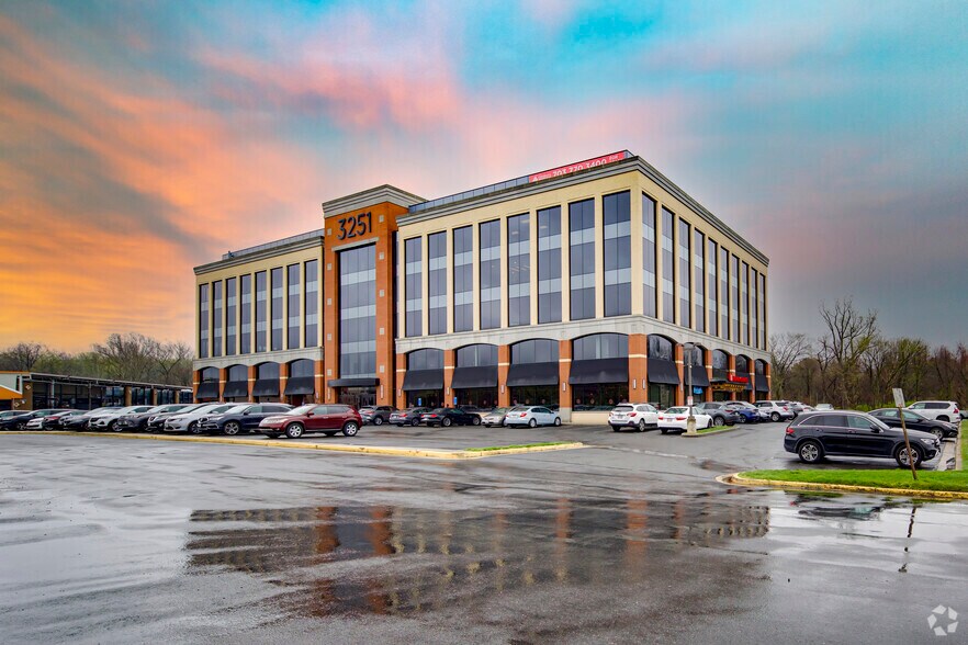 3251 Blenheim Blvd, Fairfax, VA à louer - Photo de l’immeuble – Image 3 sur 3
