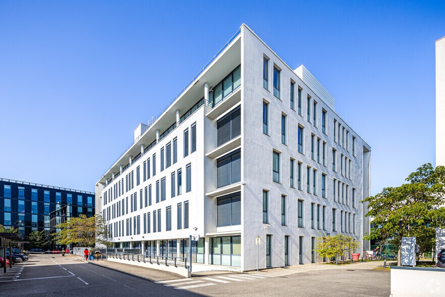 Bureau dans Villeurbanne à louer - Photo de l’immeuble – Image 3 sur 3