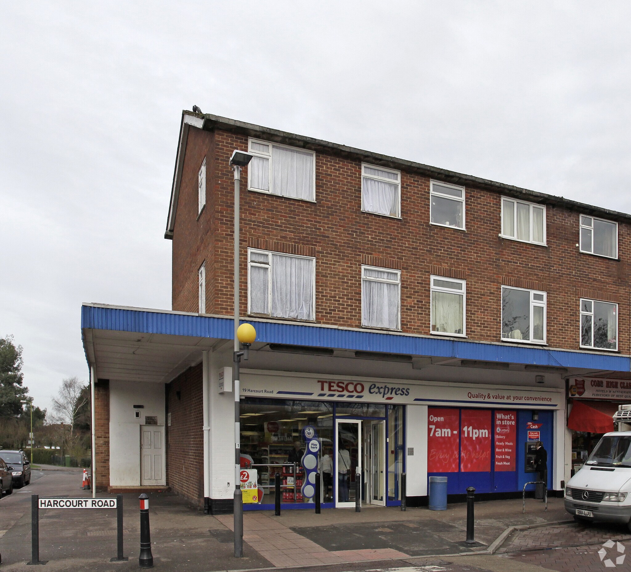 17-19 Harcourt Rd, Bushey à vendre Photo principale– Image 1 sur 2