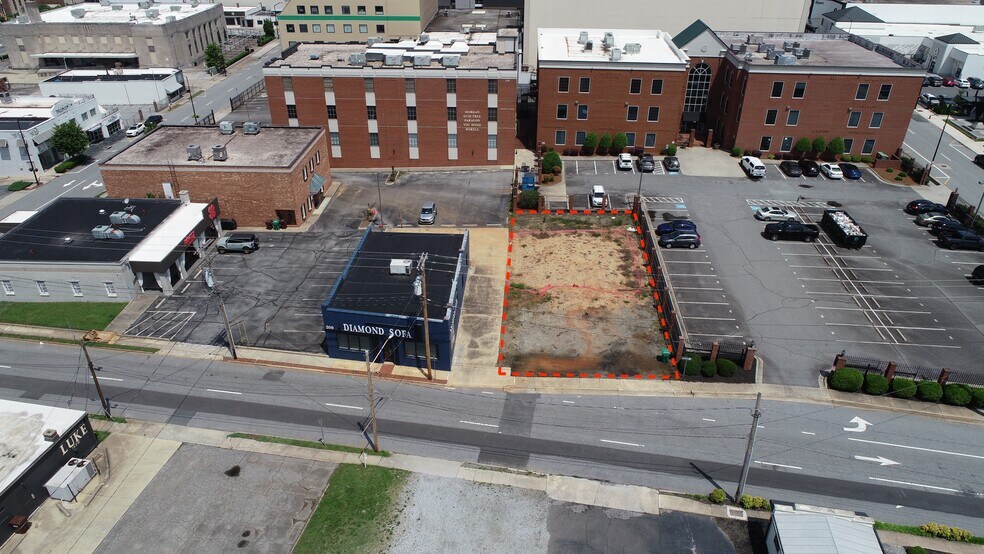 211 E Russell Ave, High Point, NC à vendre - Photo principale – Image 1 sur 2