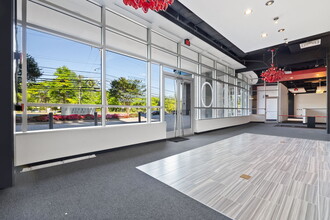 121 Rockville Pike, Rockville, MD à louer Photo intérieure– Image 1 sur 15