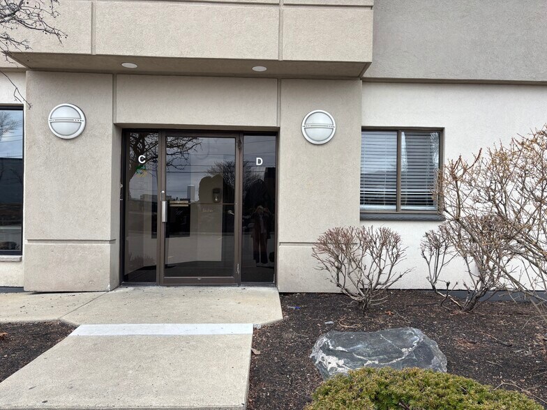 150 New Boston St, Woburn, MA à louer - Photo de l’immeuble – Image 1 sur 10