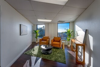 7301 Girard Ave, La Jolla, CA à louer Photo intérieure– Image 1 sur 22