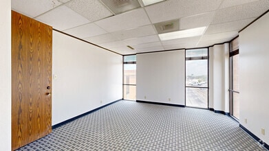 5805 Callaghan Rd, San Antonio, TX à louer Numérisation 3D Matterport– Image 1 sur 9