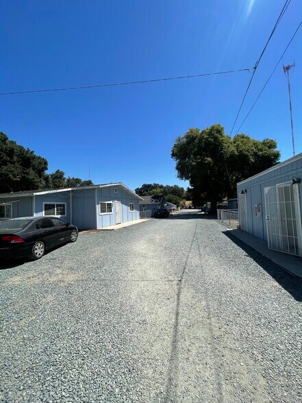 13991 River Rd, Walnut Grove, CA à vendre - Photo de l’immeuble – Image 2 sur 7