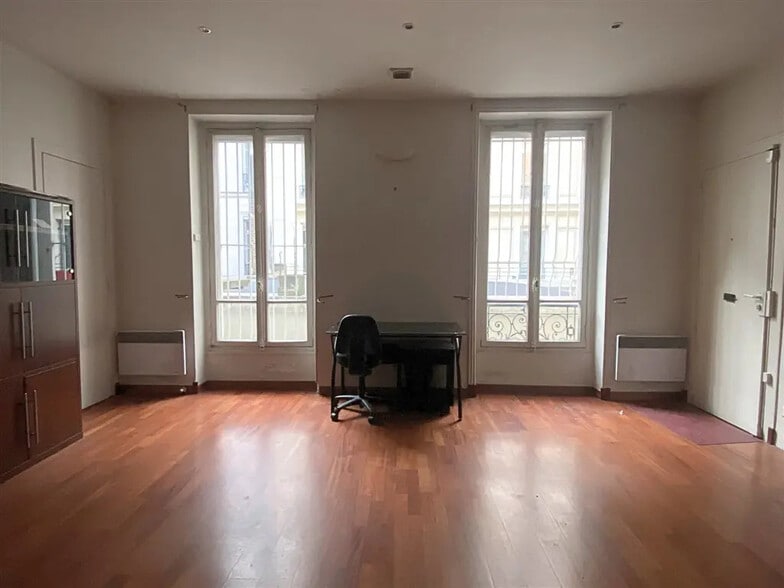 Bureau dans Paris à louer - Photo de l’immeuble – Image 1 sur 6