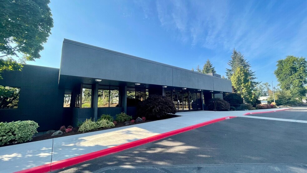 9275 SW Peyton Ln, Wilsonville, OR à louer - Photo de l’immeuble – Image 2 sur 30