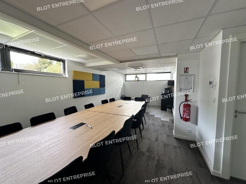 Bureau dans Rennes à louer - Photo de l’immeuble – Image 1 sur 5