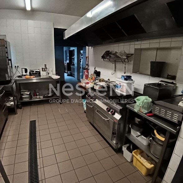Local commercial dans Brech à vendre - Photo de l’immeuble – Image 3 sur 4