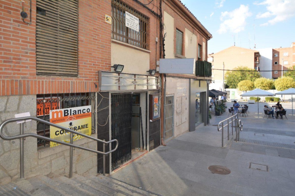 Local commercial dans Las Rozas de Madrid, Madrid à louer Photo intérieure– Image 1 sur 7