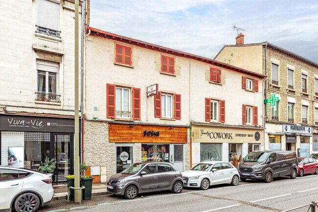 Plus de détails pour 58 Avenue De Lanessan, Champagne-au-Mont-d'Or - Local commercial à louer