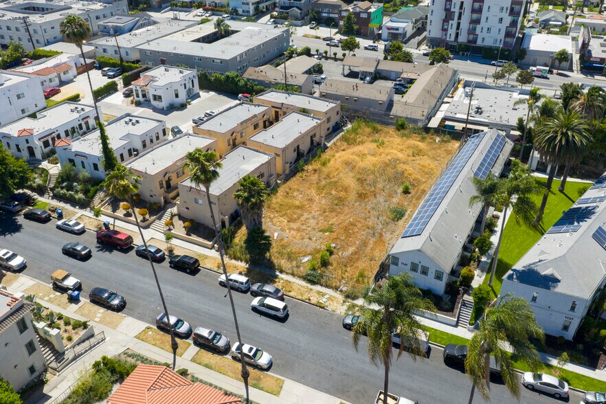1153 S Bronson Ave, Los Angeles, CA à vendre - Photo de l’immeuble – Image 3 sur 5