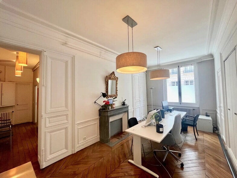 Bureau dans Paris à louer - Photo de l’immeuble – Image 1 sur 9