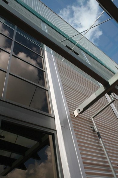 Visku 47, Corby à louer - Photo de l’immeuble – Image 3 sur 9