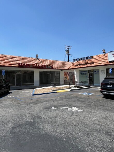 1701-1723 W Main St, Alhambra, CA à louer - Photo de l’immeuble – Image 3 sur 7