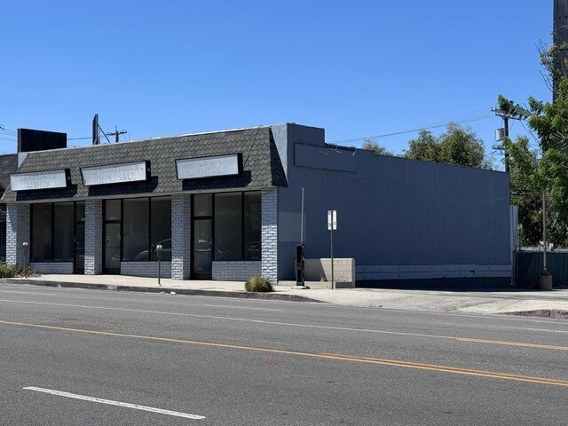 19445-19449 Ventura Blvd, Tarzana, CA à vendre - Photo de l’immeuble – Image 2 sur 29