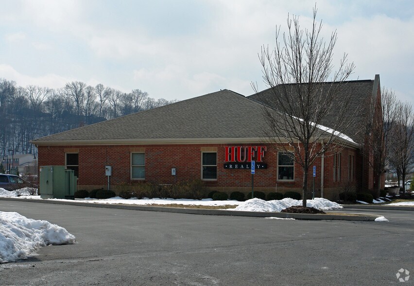 555 Wessel Dr, Fairfield, OH à louer - Photo de l’immeuble – Image 2 sur 2