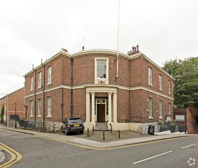 85 Lower Watergate St, Chester à louer - Photo principale – Image 1 sur 5