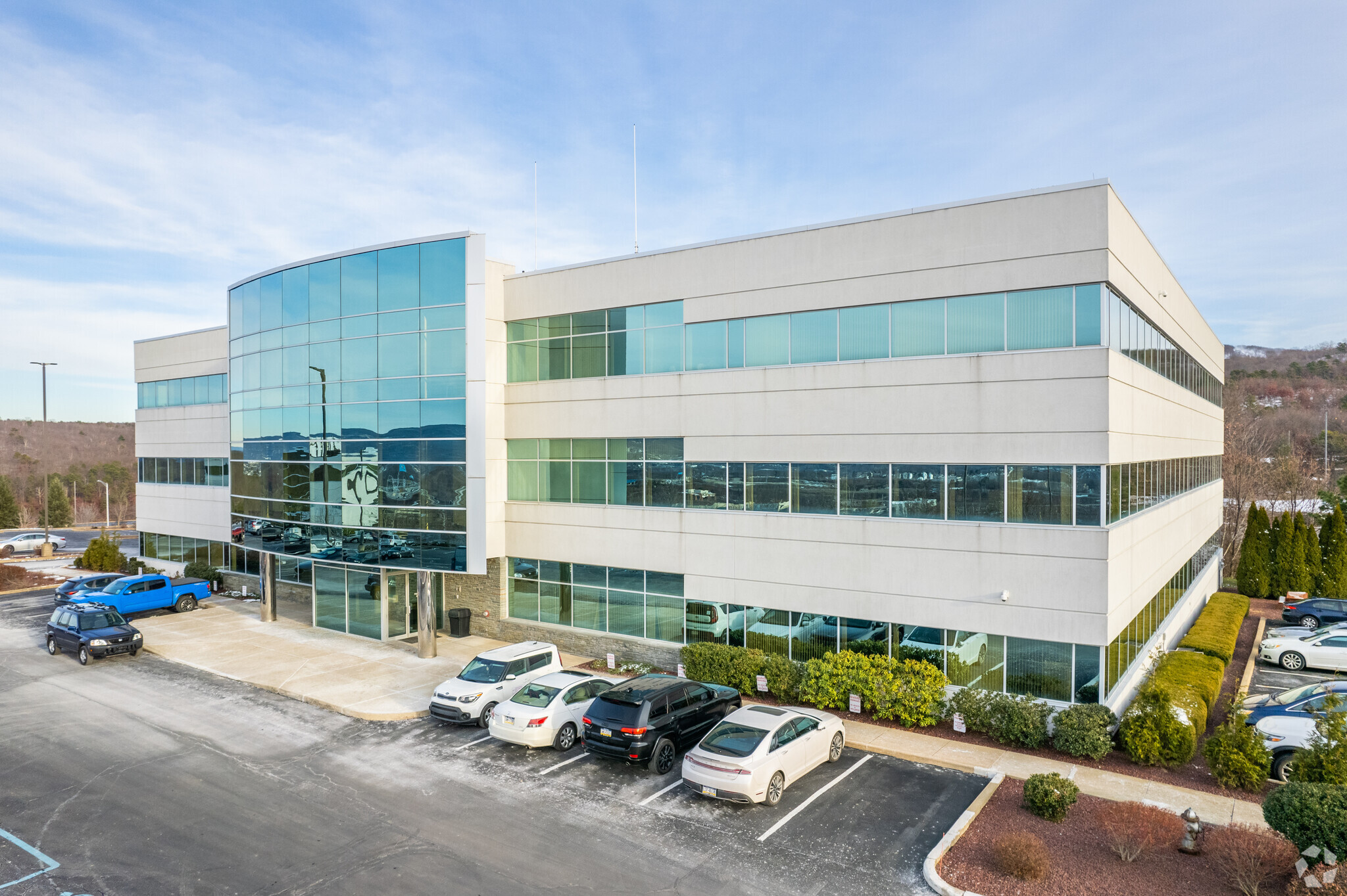 50 Glenmaura National Blvd, Moosic, PA à louer Photo de l’immeuble– Image 1 sur 9
