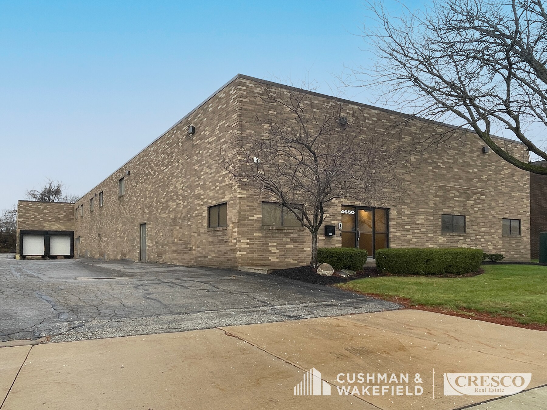 4650 Spring Rd, Independence, OH à louer Photo de l’immeuble– Image 1 sur 15