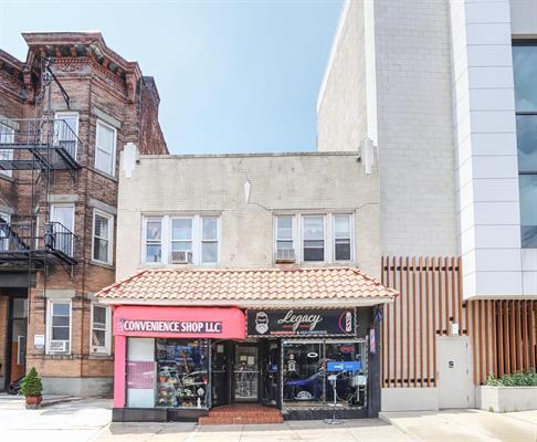 1215 Kennedy Blvd, North Bergen, NJ à vendre - Photo de l’immeuble – Image 1 sur 13