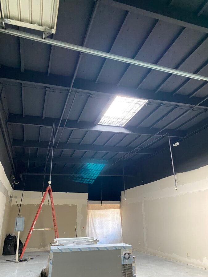 1552 Beach St, Oakland, CA 94608 - Lot K -  - Photo intérieure - Image 1 of 2