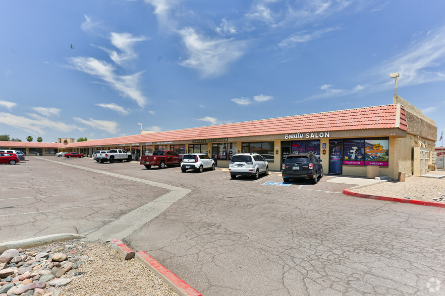 18610 N 107th Dr, Sun City, AZ à louer - Photo principale – Image 1 sur 13