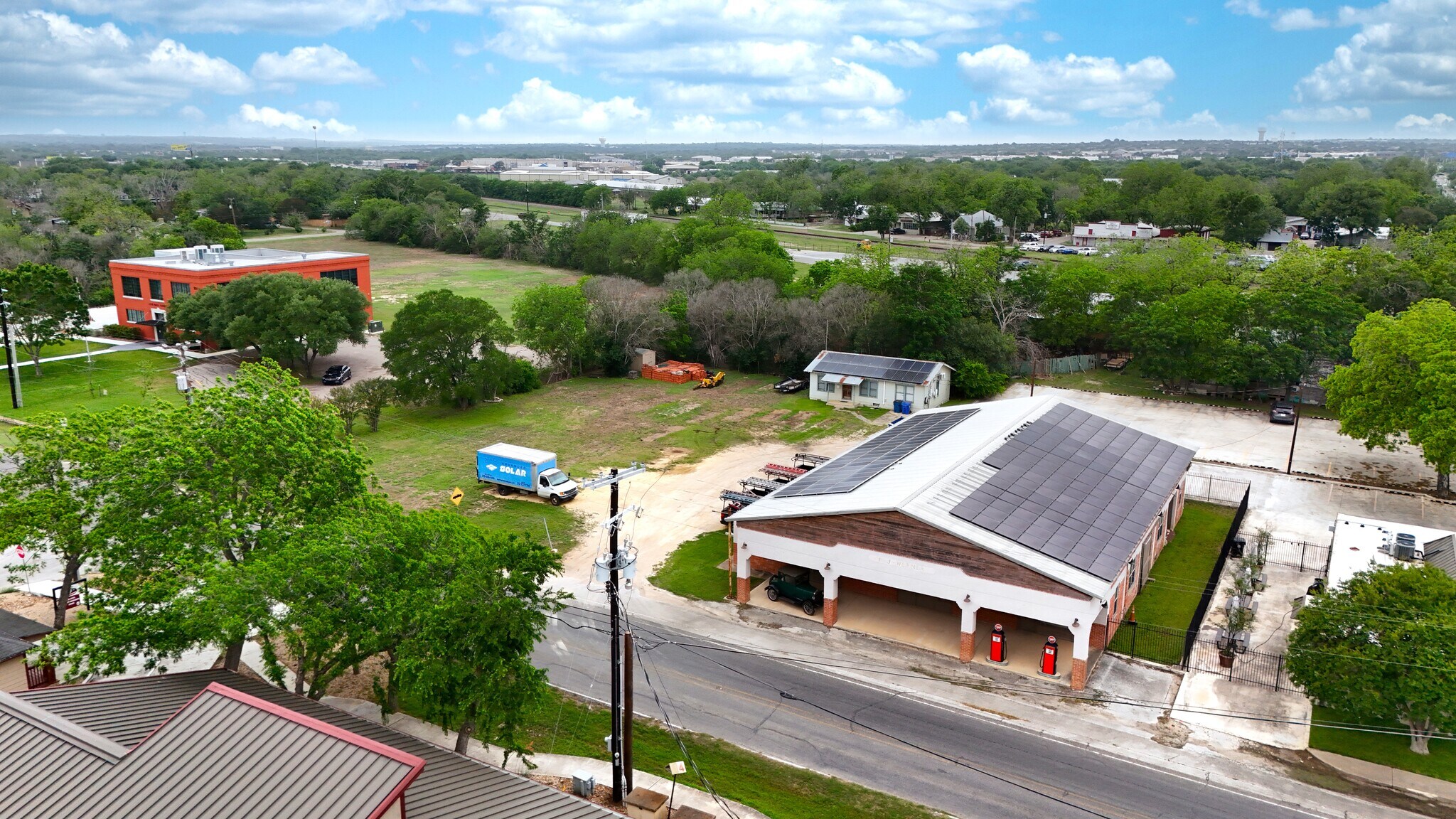 105 Loop 539 W, Cibolo, TX à vendre Photo principale– Image 1 sur 16