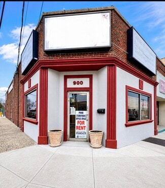 Plus de détails pour 900 Hempstead Tpke, Franklin Square, NY - Bureau à louer