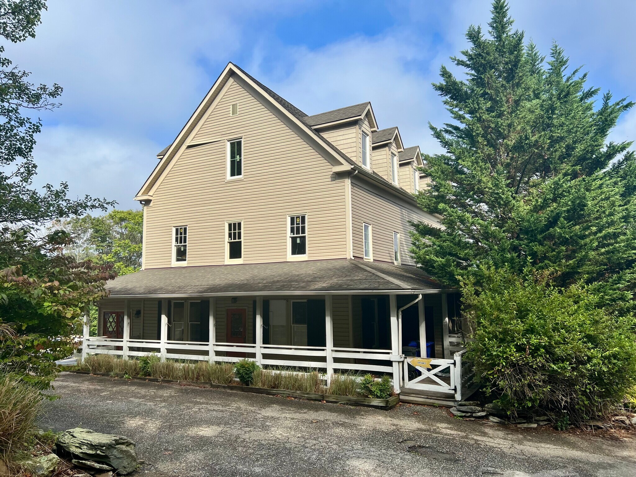 4830 Schley Ave, Braddock Heights, MD à vendre Photo principale– Image 1 sur 17
