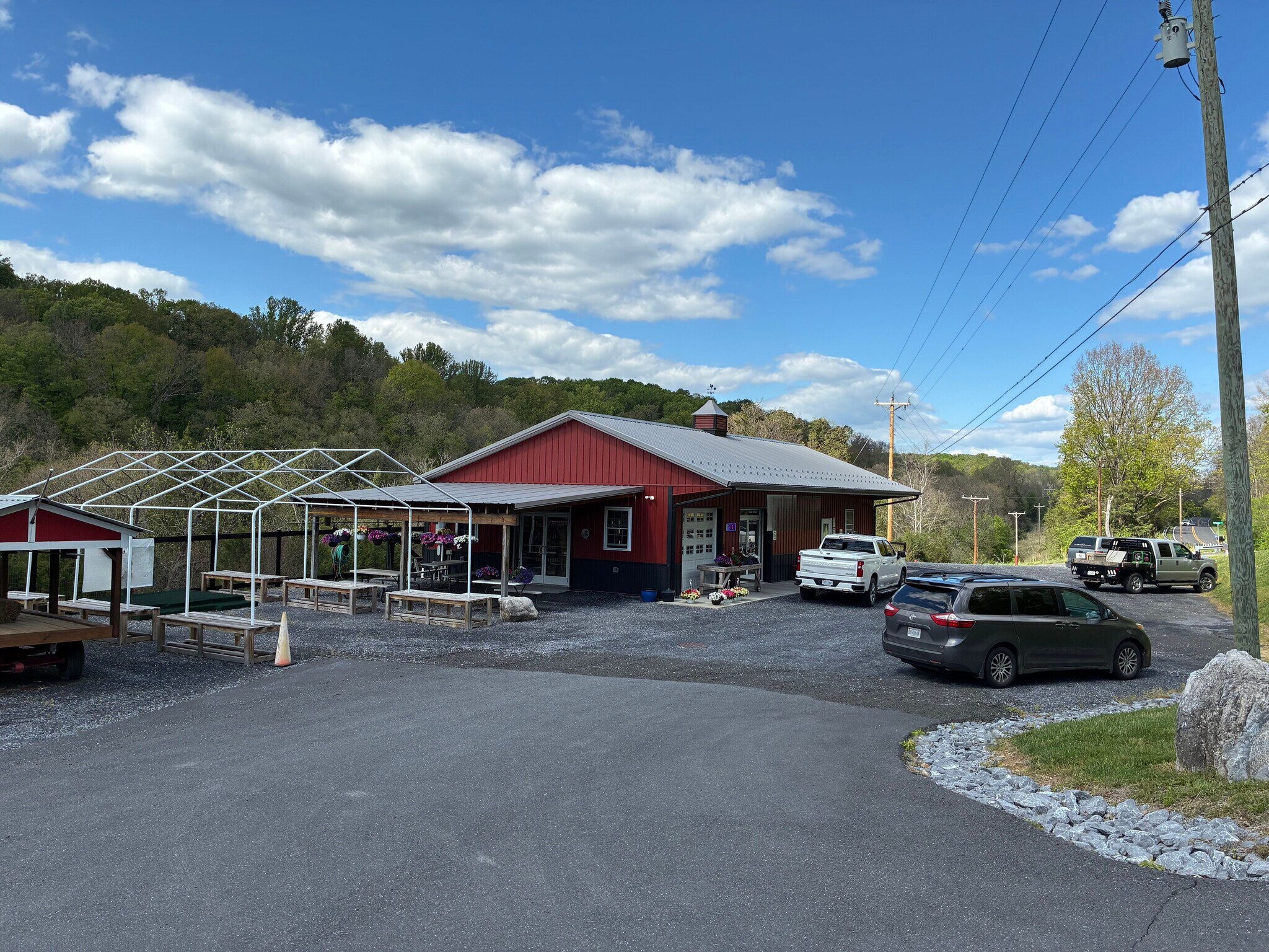 885 Stonewall Jackson Hwy, Bentonville, VA à louer Photo de l’immeuble– Image 1 sur 16