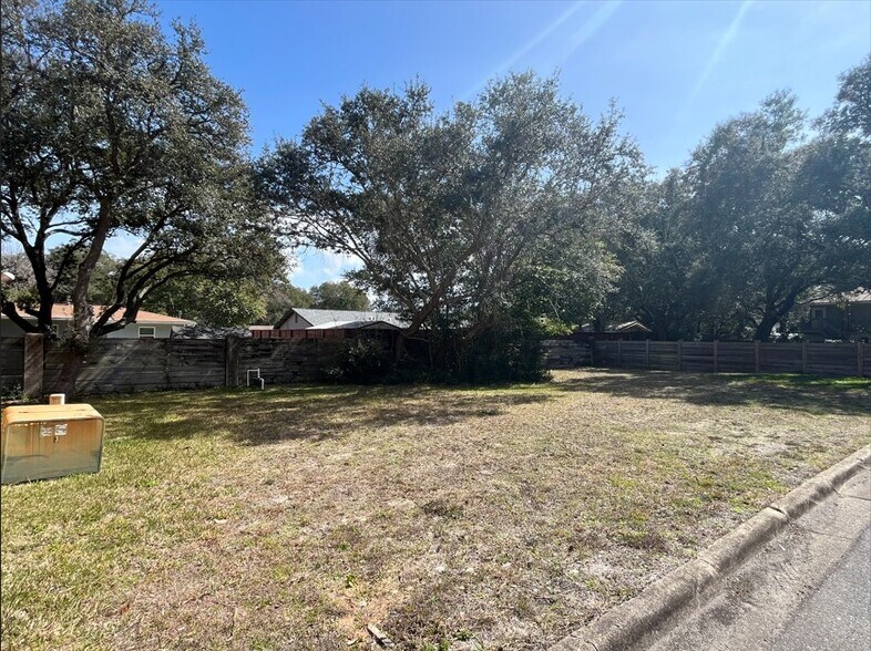 Mary Esther Boulevard, Mary Esther, FL à vendre - Photo principale – Image 1 sur 5