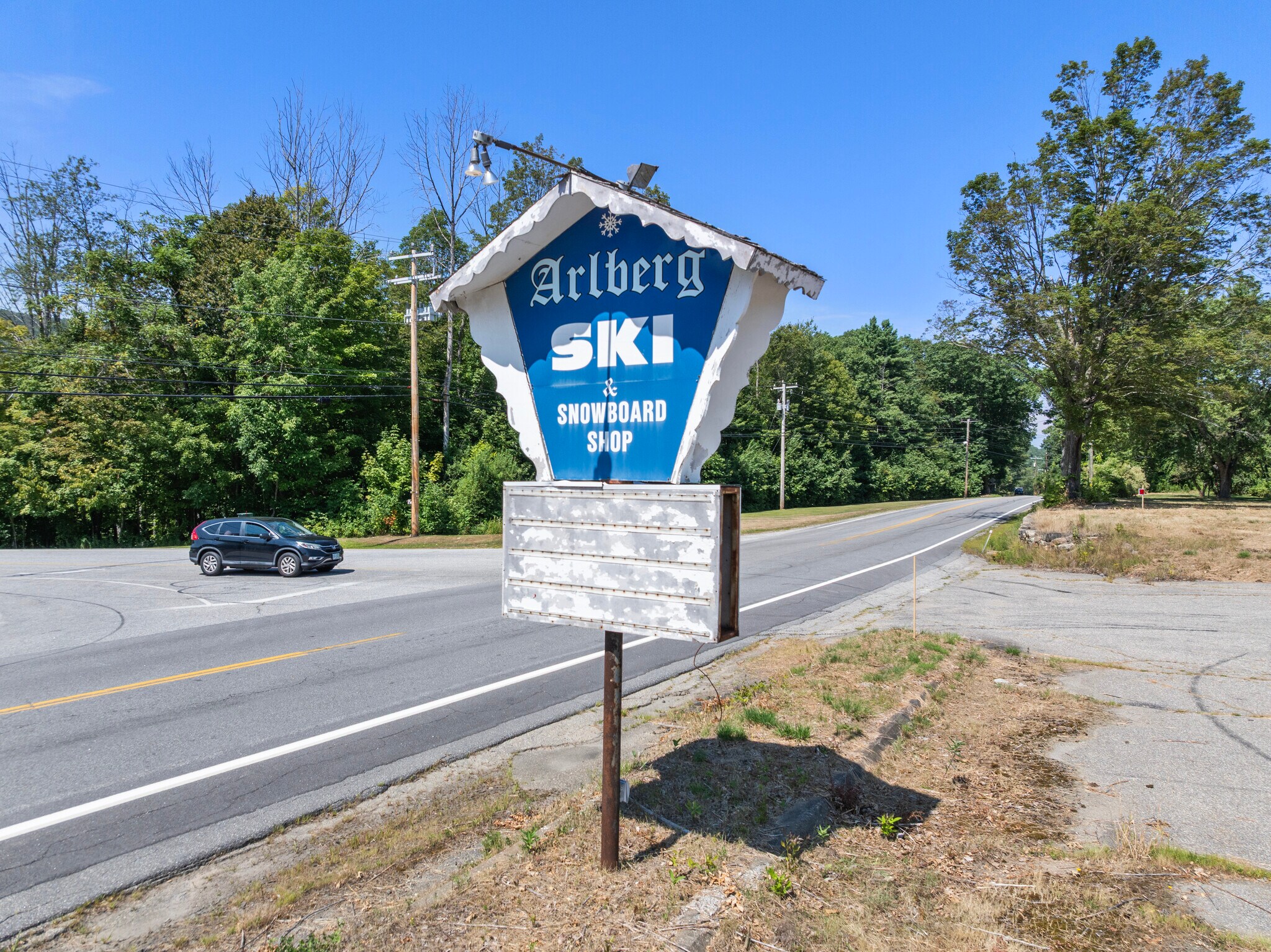 700-720 Cherry Valley Road, Gilford, NH à vendre Photo principale– Image 1 sur 28