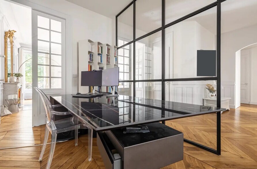 4 Rue Du Quatre Septembre, Paris à louer - Photo de l’immeuble – Image 2 sur 5