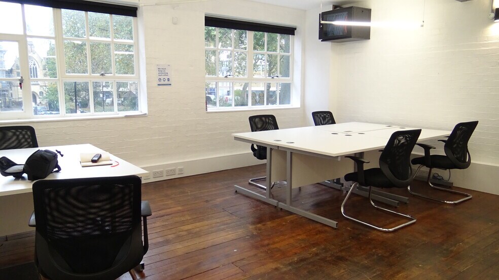 51 Hoxton Sq, Londres à louer - Photo de l’immeuble – Image 3 sur 8