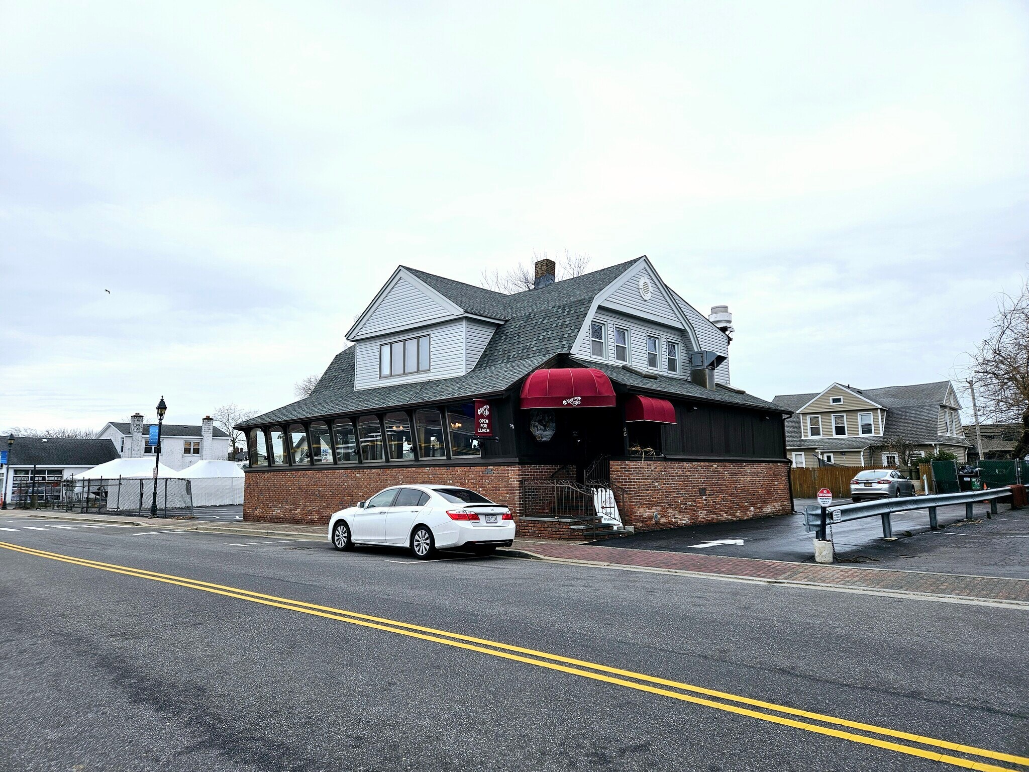 46 Woodcleft Ave, Freeport, NY à vendre Photo principale– Image 1 sur 10